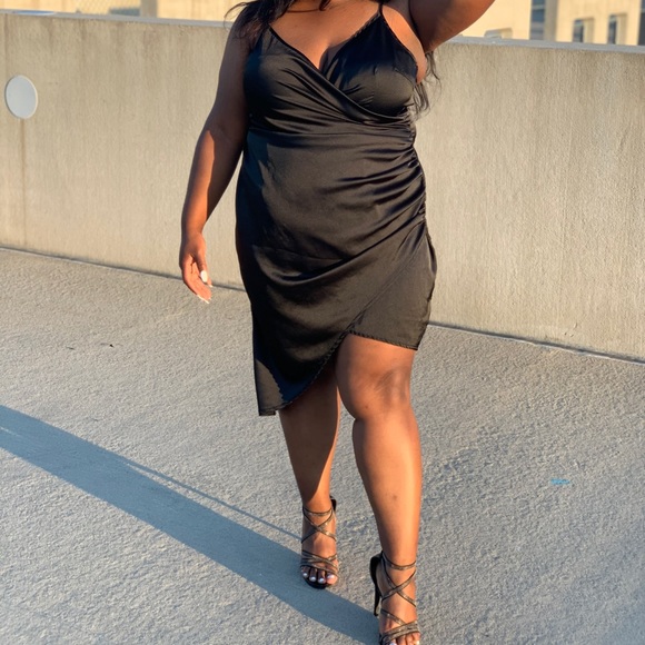 Little Black Dress - Picture 1 of 2